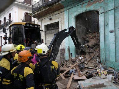 Derrumbe en La Habana Vieja deja al menos dos muertos y afecta a 13 familias