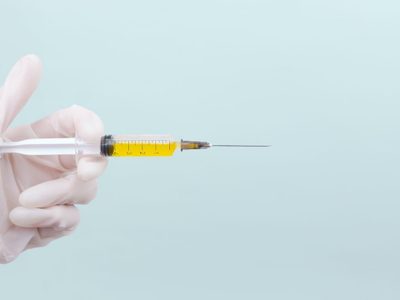 Coronavirus: se registró estabilidad en casos nuevos, descenso en muertes