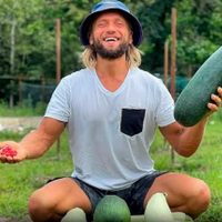 Influencer vegano irá a prisión por dejar morir de hambre a su bebé