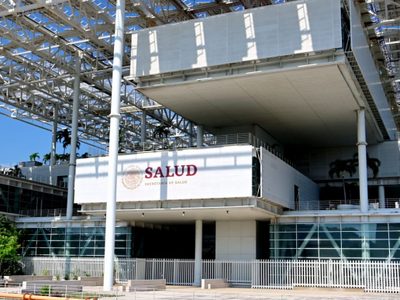 La Secretaría de Salud y un centenar de funcionarios iniciaron su mudanza a Acapulco