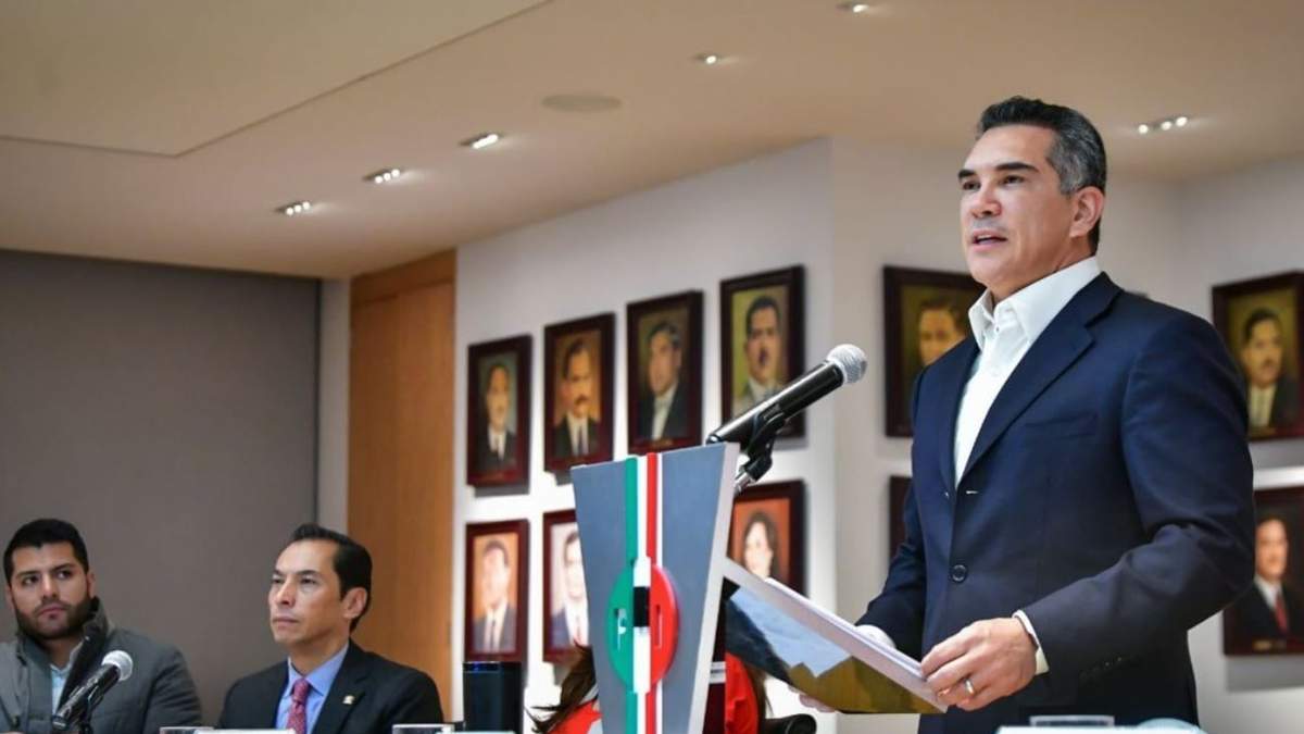 Alejandro Moreno, dirigente nacional del PRI
