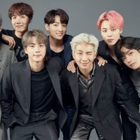 BTS publicó más fotos del “Bang Bang Con” y alcanzó más hitos con su canción en japonés