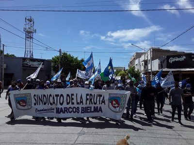 El sindicato de la Fruta insistió con el pedido de apertura de paritarias
