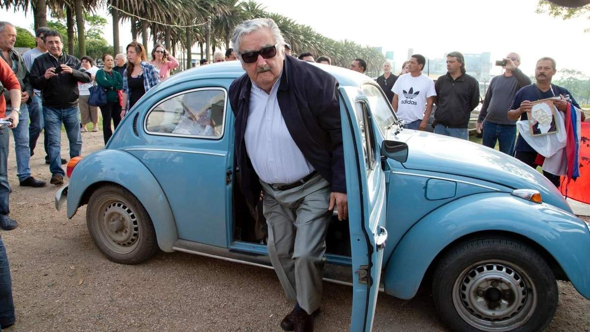 Mujica baja de su icónico Volkswagen