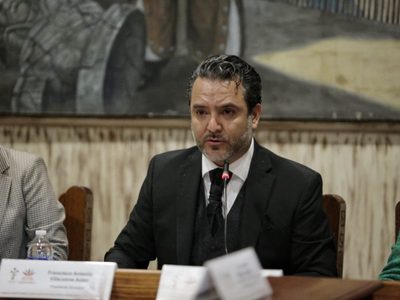 Detienen e imputan al exalcalde de Cuernavaca, Antonio Villalobos “Lobito” por peculado