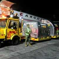 Llega a México casi medio millón más de vacunas Pfizer