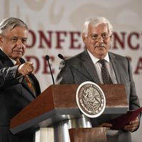 Financial Times llama a AMLO a 'abrir los ojos”; él pide que se disculpe