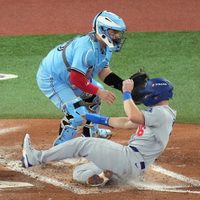 Dodgers fuerzan a séptimo juego de la Serie Mundial, con victoria de 3-1 sobre Azulejos