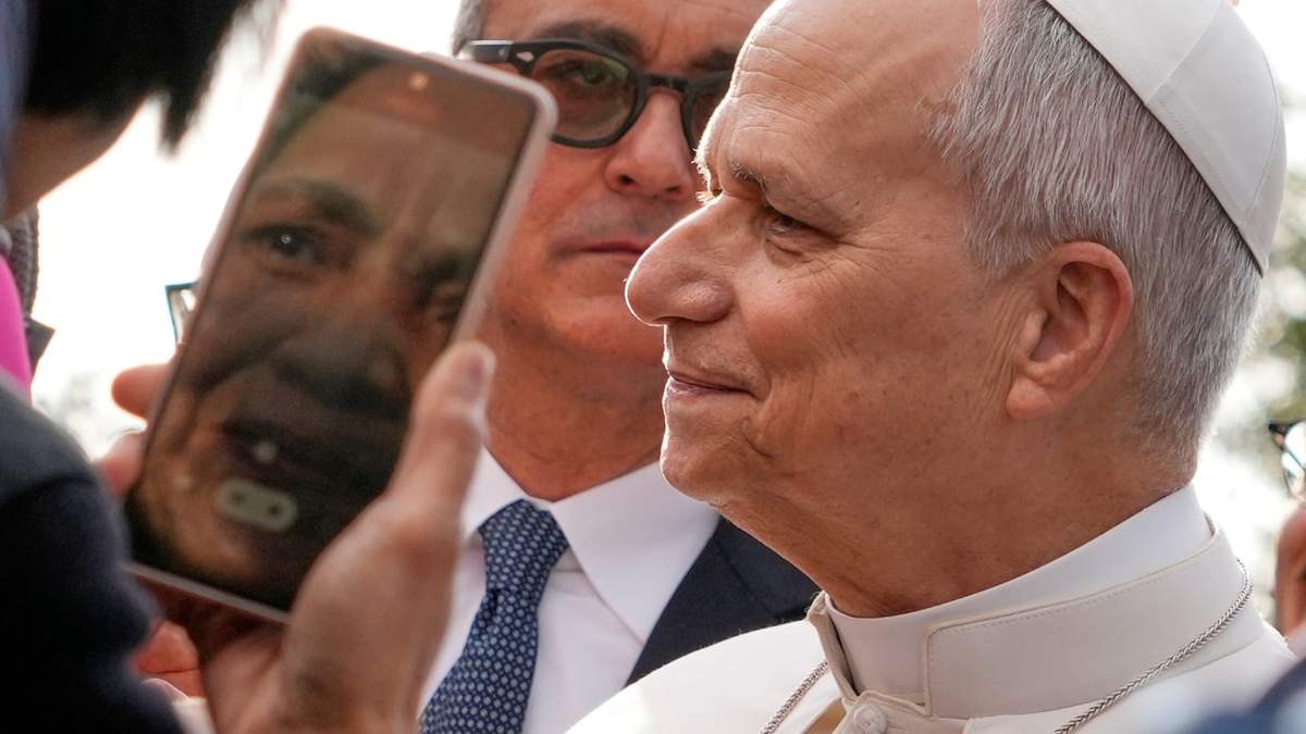 El papa León XIV en la parroquia Santa Maria della Presentazione en las afueras de Roma, el 8 de marzo del 2026