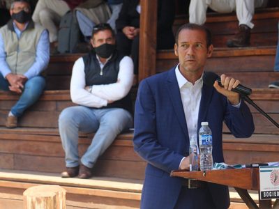 El Plan Ganadero Bovino provincial, eje principal del mensaje de Omar Gutiérrez en la Expo Rural