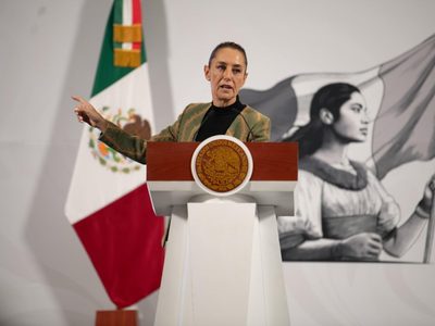 Es falso que productores mexicanos de tomate hagan trampa: Sheinbaum responde a nuevo arancel de EU
