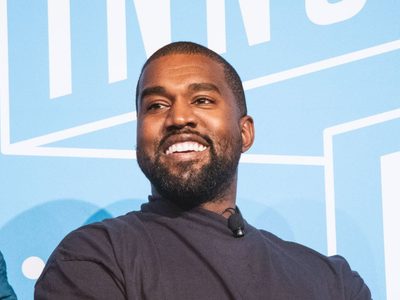 ¡De no creer! Kanye West fue nombrado como el hombre más… ¡Mira!