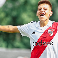 Futbolista y fanática de River: así es Mel, la joven morocha que enamoró a el Diablito Echeverri