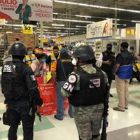 Clausuran tienda en Chilpancingo tras estampida en reapertura
