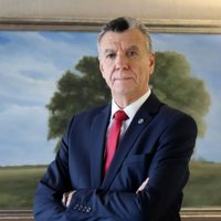 Un empresario justificó el cierre de algunas industrias