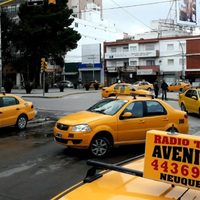 En mayo aumenta la tarifa de taxis en Neuquén