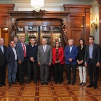 AMLO se reúne en privado con titulares de Sener, Pemex y gerentes de refinerías