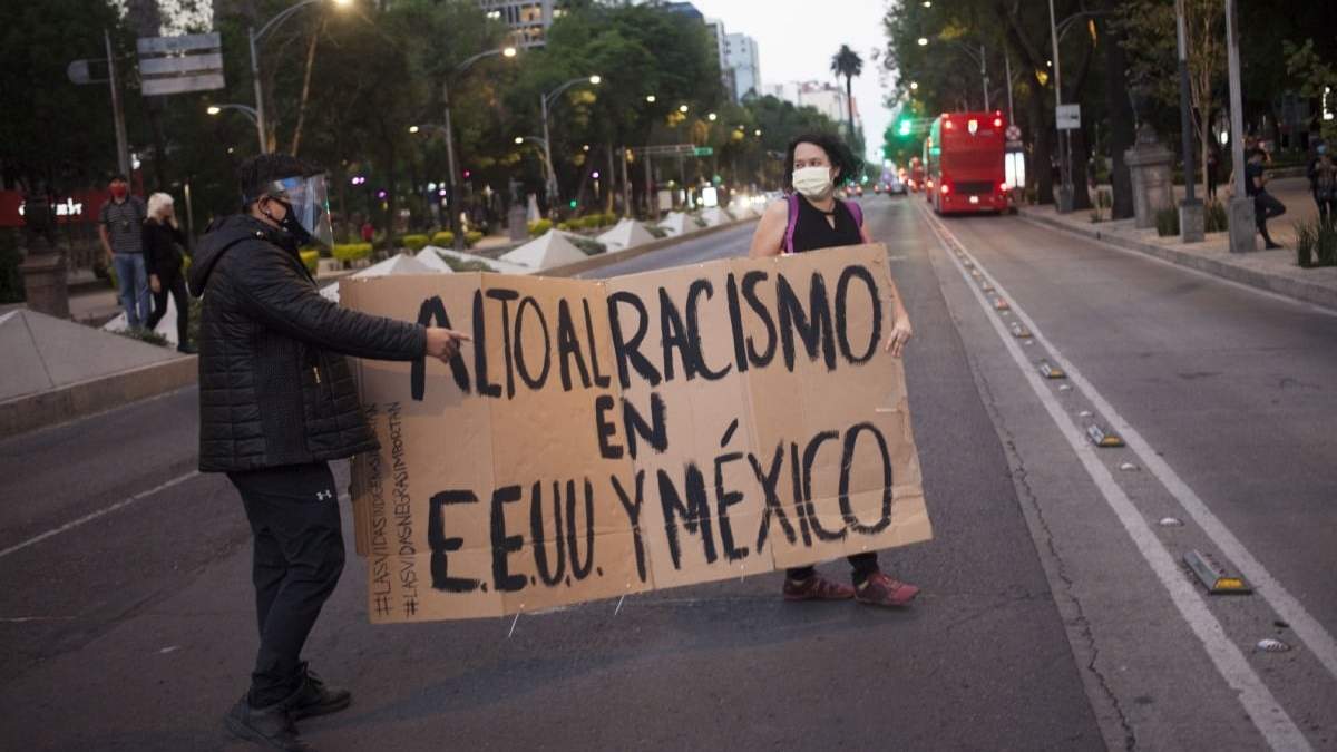 Manifestación contra el racismo en la Ciudad de México