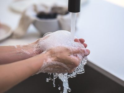 Seguro no lo sabías: cuáles son los hábitos de higiene que hacen mal y deberías cambiar