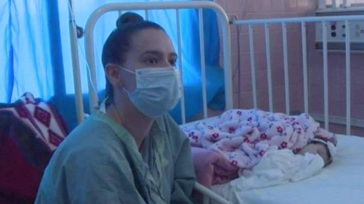 Lisyanet con su bebé Annalie