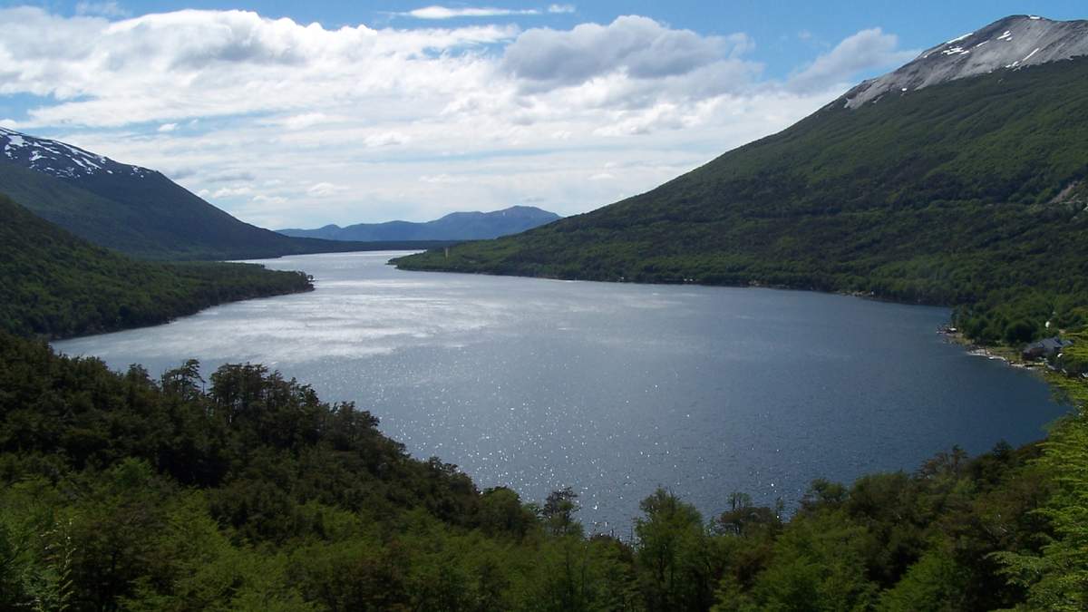 Lago Escondido, Provincia de Río Negro. Fuente: (Twitter)