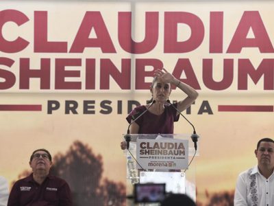 Sheinbaum rechaza revivir aeropuerto de Texcoco como plantea Xóchitl: “sería un absurdo ecológico"