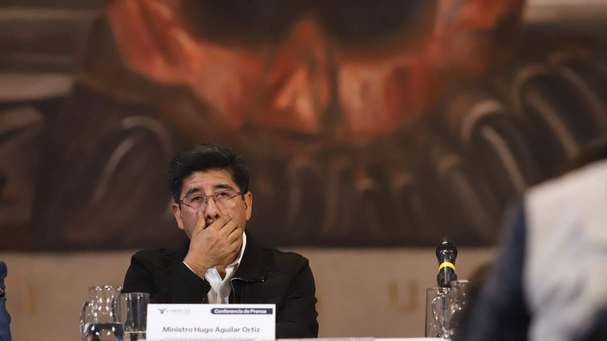 El ministro presidente de la Corte, Hugo Aguilar