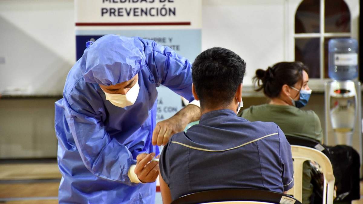 Vacunación en Neuquén. Fuente: (Twitter)