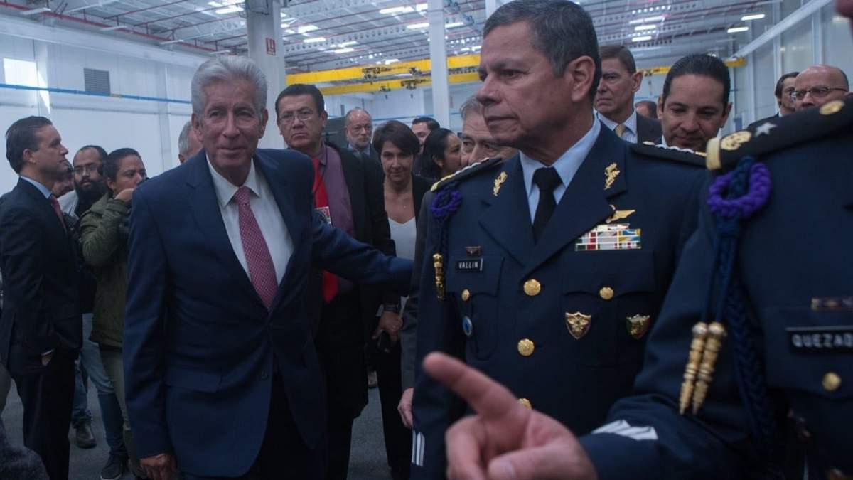 El general de División Piloto Aviador Diplomado de Estado Mayor Aéreo retirado, Miguel Enrique Vallín Osuna