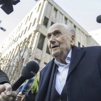 Blatter y Platini enfrentan un nuevo juicio por fraude por el pago de 2 mdd a la FIFA