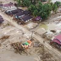 Inundaciones en Indonesia, Sri Lanka y Tailandia dejan más de mil 300 muertos