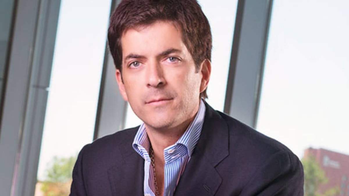 Gonzalo Gil White
