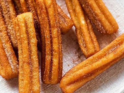Cómo hacer churros caseros sin aceite y sin aparatito: anotá esta receta simple y deliciosa