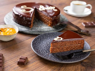 Postre de naranja y chocolate en tiempo récord: para acabar con el antojito dulce y no gastar fortuna en el kiosco