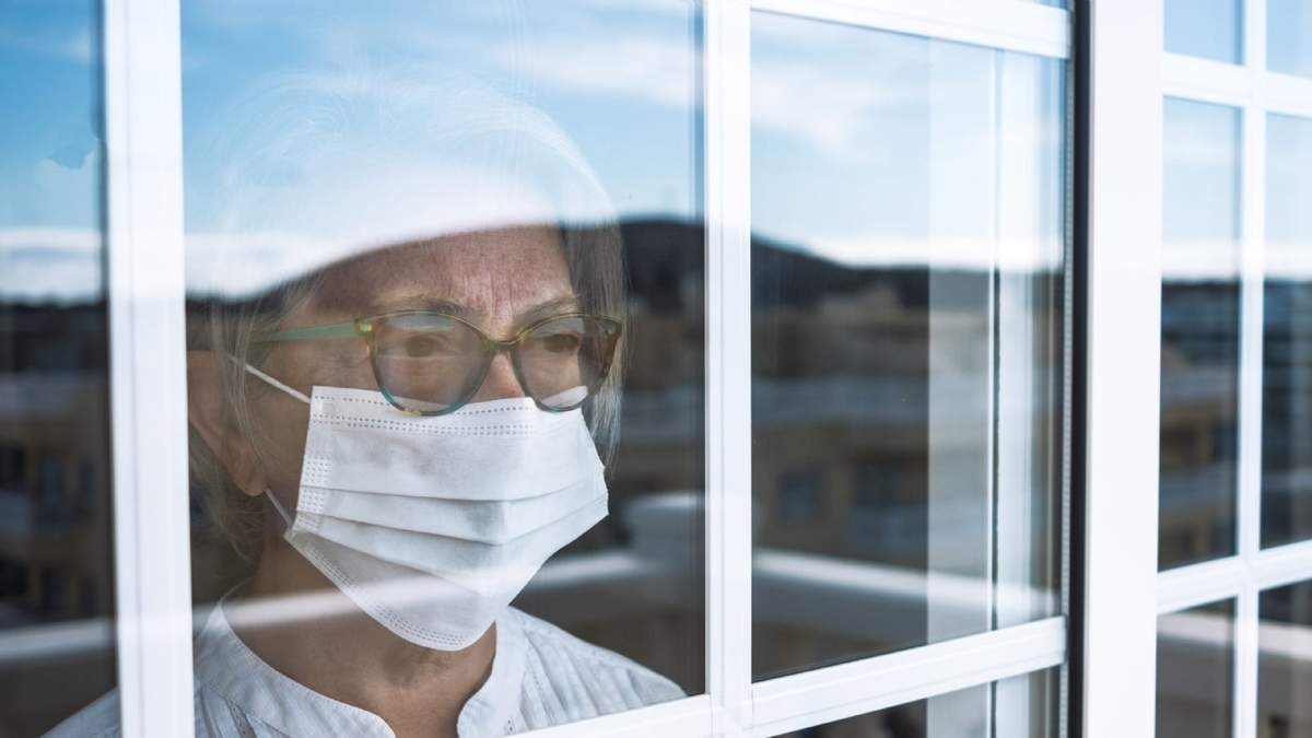 Las personas mayores son consideradas población de riesgo ante la pandemia de coronavirus. Fuente: (Twitter)