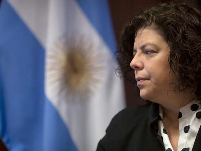 Vizzotti confesó que la vacuna rusa no ha superado los ensayos
