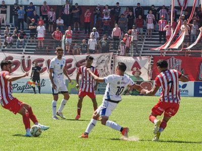 Rincón cayó en la última ante 9 de Julio de Rafaela y definirá en casa su futuro en el Torneo Federal A