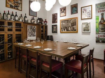 El restaurante más antiguo de Valencia se reconvierte ante el COVID