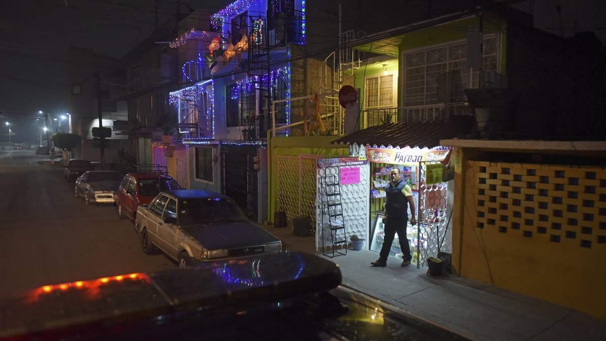 Un operativo para detectar fiestas covid en Iztapalapa