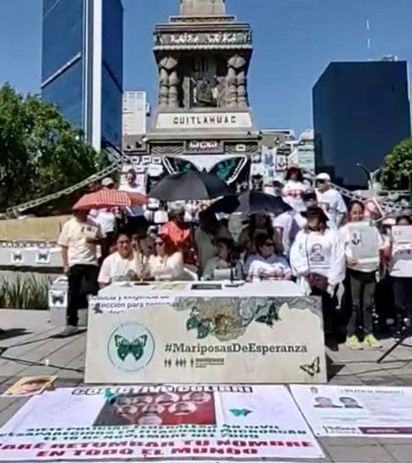 Conferencia de colectivos de familiares de desaparecidos llevada a cabo en la glorieta de Cuitláhuac, en Paseo de la Reforma, el 30 de agosto de 2023