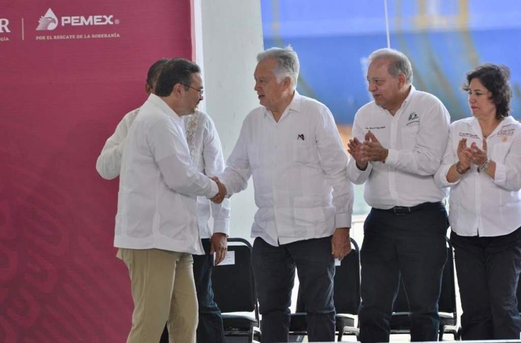 Asistencia de Bartlett y Romero en la inauguración de Dos Bocas