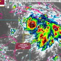 Tormenta tropical Rafael se intensifica gradualmente; ¿a qué distancia está de Cancún?