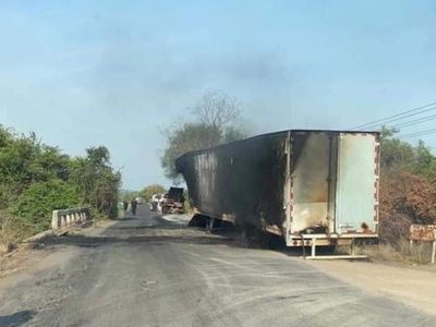 Disputa de narcos en Aguililla llega al Papa Francisco y éste envía un mensaje