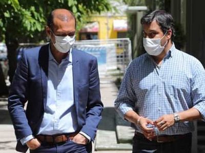 Carlos Koopmann viajó a Neuquén para reunirse con el gobernador Gutiérrez