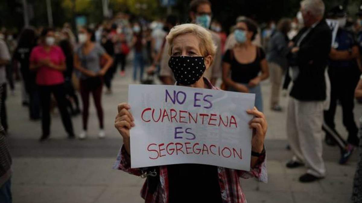 Protestas en Madrid esta semana por las medidas tomadas por el gobierno. Fuente: (Twitter)