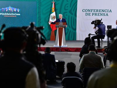 AMLO celebra la exculpación de Lula; hubo "una campaña en su contra", afirma