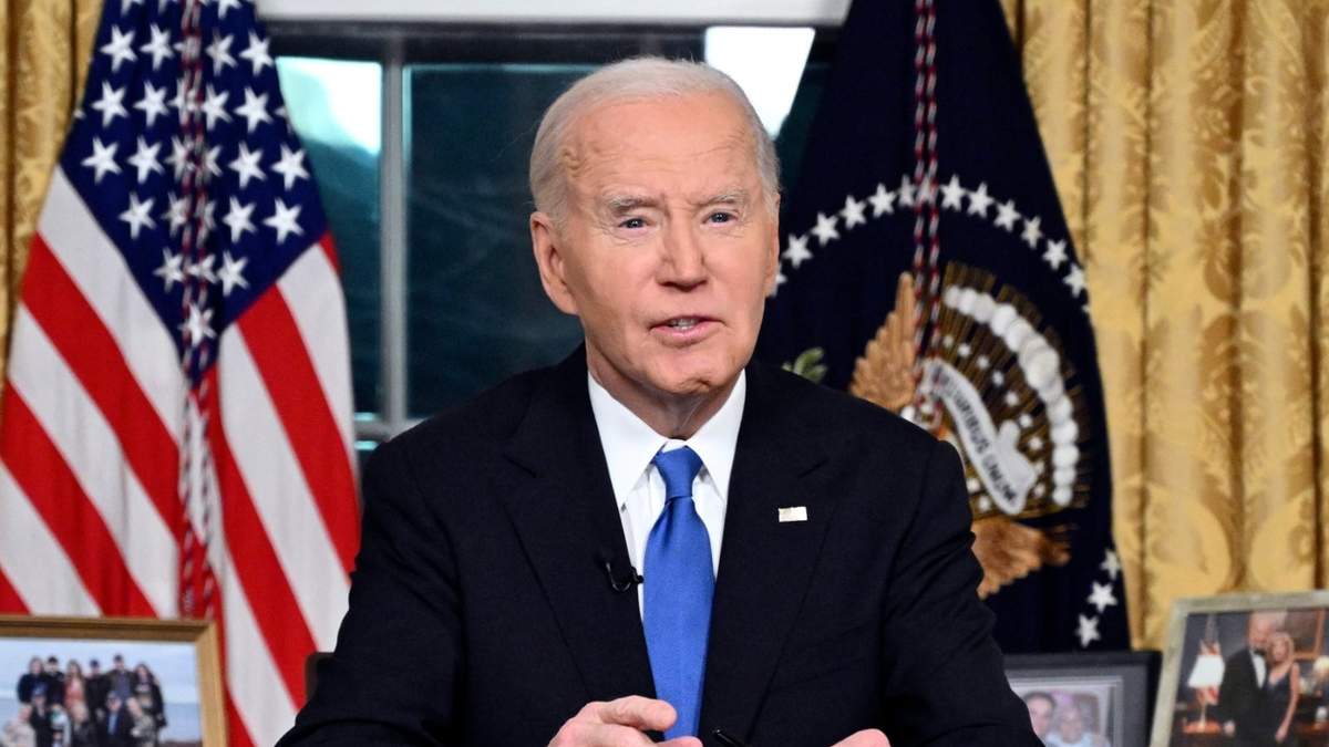 El presidente Joe Biden pronuncia su discurso de despedida desde la Oficina Oval de la Casa Blanca, el miércoles 15 de enero de 2025, en Washington