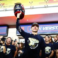 Max Verstappen se lleva el GP de Qatar; “Checo” Pérez queda en décimo lugar
