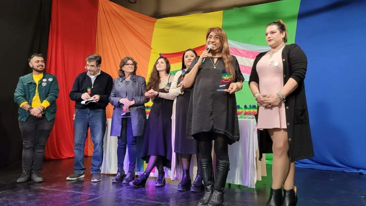 Integrantes de la Mesa por la Igualdad Neuquina en el evento. Fuente: (Twitter)