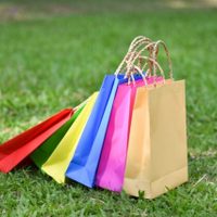 No tires las bolsas de papel y creá este organizador útil y sencillo para tu clóset